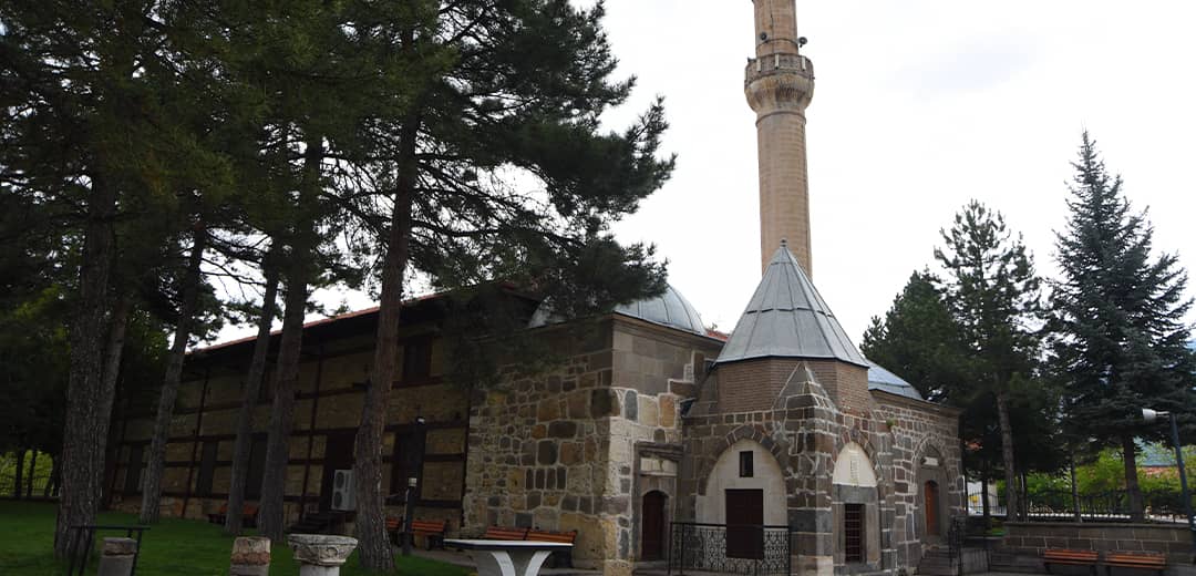 Seyyid Harun Veli Türbesi